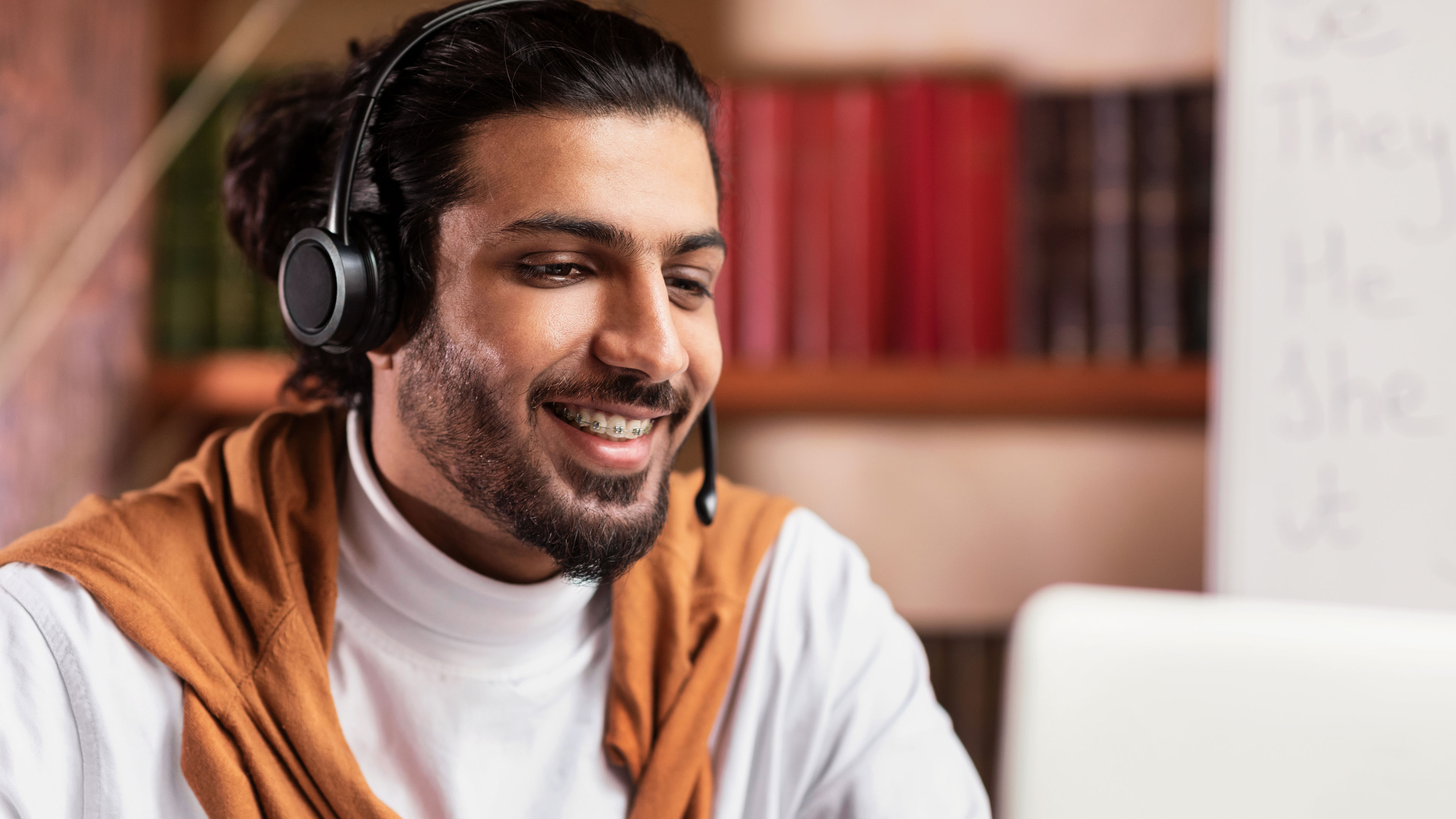 Man learning online